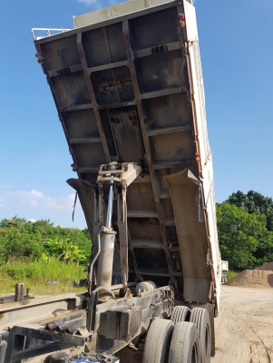 ขายด่วน270 ปี49 เครื่องดำ กะบะสามมิตร สวยสด มีระบบลาก ขายด่วน270 ปี49 เครื่องดำ กะบะสามมิตร สวยสด มีระบบลาก