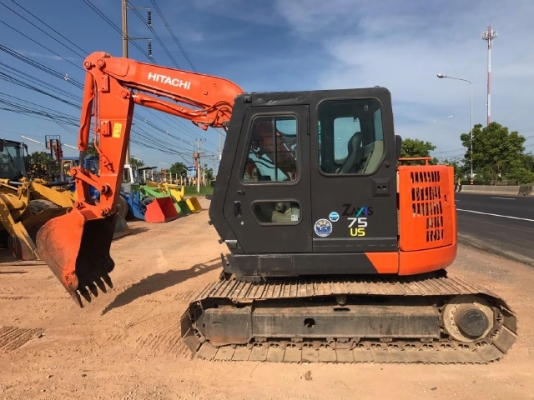 ขายรถขุด HITACHI ZX75US-3 ปี 2010 นำเข้าเองจากญี่ปุ่น สภาพสวยพร้อมใช้ มีVDOการทำงานครับ ขายรถขุด HITACHI ZX75US-3 ปี 2010 นำเข้าเองจากญี่ปุ่น สภาพสวยพร้อมใช้ มีVDOการทำงานครับ