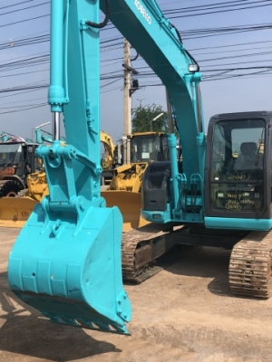 ขายรถขุด KOBELCO SK135SR มีลายหัวกระแทก นำเข้าเองจากญี่ปุ่น สภาพสวยพร้อมใช้ มีVDOการทำงานครับ
