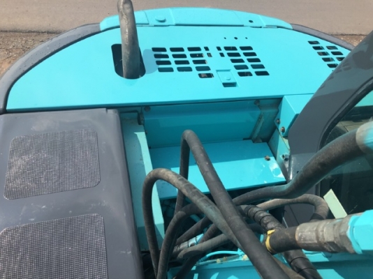 ขายรถขุด KOBELCO SK135SR มีลายหัวกระแทก นำเข้าเองจากญี่ปุ่น สภาพสวยพร้อมใช้ มีVDOการทำงานครับ