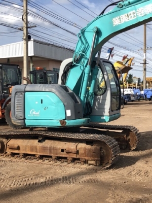 ขายรถขุด KOBELCO SK135SR YY01 ปี 2001 นำเข้าเองจากญี่ปุ่น สภาพสวยพร้อมใช้ มีVDOการทำงานครับ