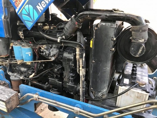 ฟอร์ด NEW HOLLAND TT75 ฟอร์ด NEW HOLLAND TT75