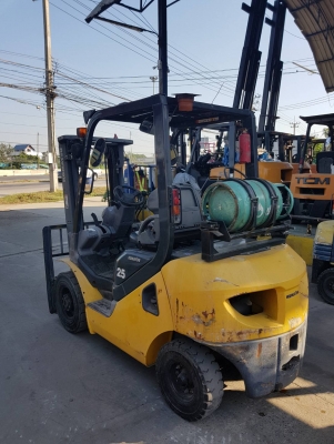 รุ่นยอดนิยม KOMATSU FG25-17,,,รถยกขนาด2.5ตัน,,,เครื่องเบนซิล+แก๊ม,,,เกียร์ออโต้,,,เครื่องดีเกียร์ดี,,,ชั่วโมงใช้งานน้อยมาก 1,455ชั่วโมง,,,สนใจติดต่อ☎️083-062-0223(ปอน)