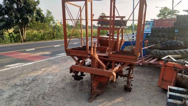 หางปลูกอ้อย ของ แสงกลึงใส่45-60แรง