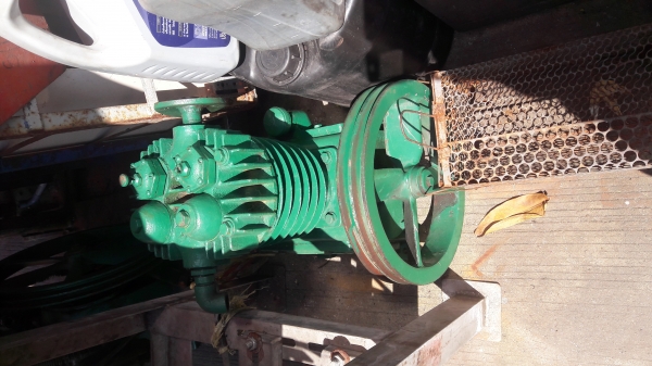 ขาย !! หัวปั้มลม.ฟูเชง.ขนาด3แรง2ลูกสูบ.รุ่นเก่า.เครื่องหมุนได้มีลมดี