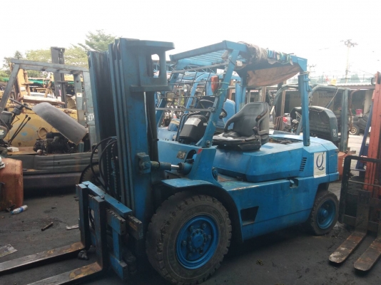 อาร์ ซี เอช  โฟรคลิฟท์   ขายโคมะสุ 3.5 ตัน ดีเซล