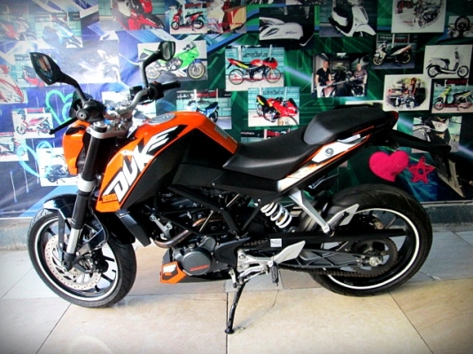 ktm duke 200 ปี 2014 คันแรกของร้าน รถสวยเลยไม่เคยล้ม ราคาแค่ 55,900฿