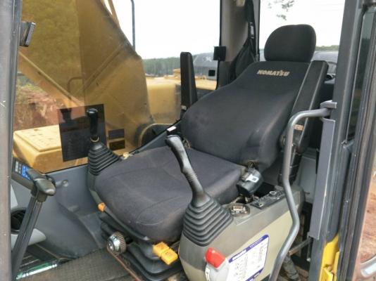 มี VDO ให้ชม.KOMATSU PC200-8 ราคา 1900000 ไมล์ 7600 ชม.เอกสารเล่ม รถประกอบญี่ปุ่น