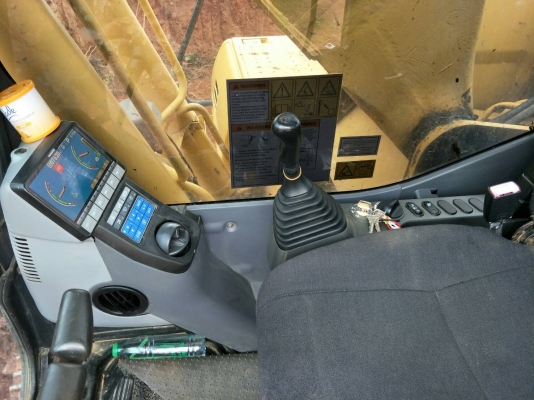 มี VDO ให้ชม.KOMATSU PC200-8 ราคา 1900000 ไมล์ 7600 ชม.เอกสารเล่ม รถประกอบญี่ปุ่น