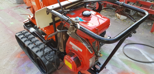 เครื่องสับกิ่งไม้  เดินหน้า 2 ถอบหลัง 1 พร้อมใช้งาน ตัวใหญ่ๆๆ