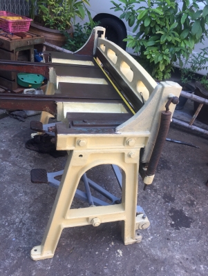 ตะไกตีนเหยียบ 4 ฟุต ตัดสังกะสี ใบมีดคมกริบ พร้อมใช้งาน