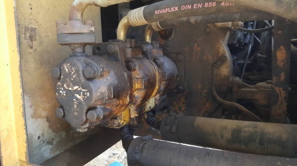 ขาย แบคโฮ KOMATSU PC120-2 ตัวเดิน 12 HT ติดมือคีบขยุ้ม มีบุ้งกี๋ให้ด้วย เครื่องดี ปั้มดี เอวแน่น ช่วงล่าง 80\% เอกสารใบซื้อขาย ขาย แบคโฮ KOMATSU PC120-2 ตัวเดิน 12 HT ติดมือคีบขยุ้ม มีบุ้งกี๋ให้ด้วย เครื่องดี ปั้มดี เอวแน่น ช่วงล่าง 80\% เอกสารใบซื้อขาย