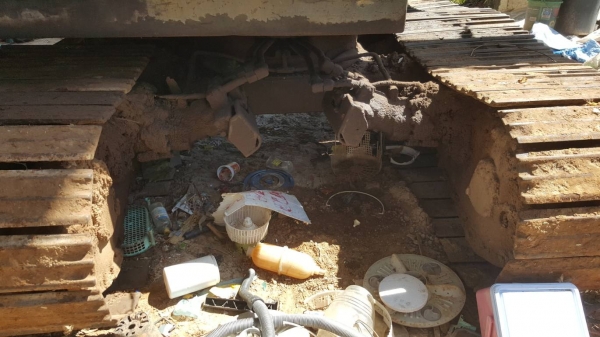 ขาย แบคโฮ KOMATSU PC120-2 ตัวเดิน 12 HT ติดมือคีบขยุ้ม มีบุ้งกี๋ให้ด้วย เครื่องดี ปั้มดี เอวแน่น ช่วงล่าง 80\% เอกสารใบซื้อขาย ขาย แบคโฮ KOMATSU PC120-2 ตัวเดิน 12 HT ติดมือคีบขยุ้ม มีบุ้งกี๋ให้ด้วย เครื่องดี ปั้มดี เอวแน่น ช่วงล่าง 80\% เอกสารใบซื้อขาย