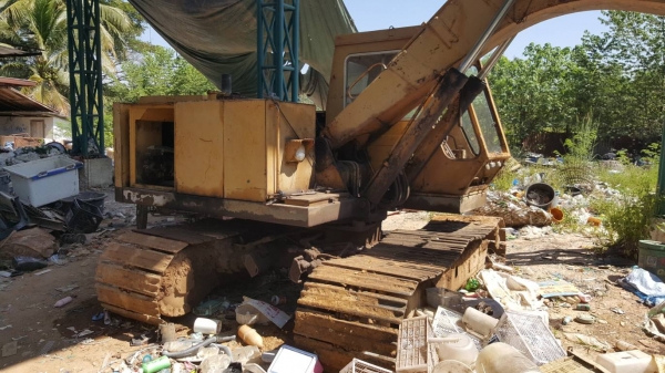 ขาย แบคโฮ KOMATSU PC120-2 ตัวเดิน 12 HT ติดมือคีบขยุ้ม มีบุ้งกี๋ให้ด้วย เครื่องดี ปั้มดี เอวแน่น ช่วงล่าง 80\% เอกสารใบซื้อขาย ขาย แบคโฮ KOMATSU PC120-2 ตัวเดิน 12 HT ติดมือคีบขยุ้ม มีบุ้งกี๋ให้ด้วย เครื่องดี ปั้มดี เอวแน่น ช่วงล่าง 80\% เอกสารใบซื้อขาย