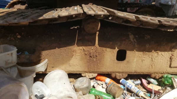 ขาย แบคโฮ KOMATSU PC120-2 ตัวเดิน 12 HT ติดมือคีบขยุ้ม มีบุ้งกี๋ให้ด้วย เครื่องดี ปั้มดี เอวแน่น ช่วงล่าง 80\% เอกสารใบซื้อขาย ขาย แบคโฮ KOMATSU PC120-2 ตัวเดิน 12 HT ติดมือคีบขยุ้ม มีบุ้งกี๋ให้ด้วย เครื่องดี ปั้มดี เอวแน่น ช่วงล่าง 80\% เอกสารใบซื้อขาย