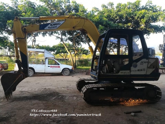 ขายถูกด่วนๆ รถขุดKOBELCO SK60-1(มาร์คทรี) เครื่องยนต์ISUZU-4JB1 , 4 สูบ ,คอนโทรลน้ำมัน ,ปั๊มนิ้ว ,แทรคเหล็ก, มีเก๋ง, พร้อมใช้งาน