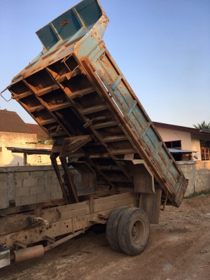 ขายกระบะดั้มพร้อมชุดยก สนใจติดต่อ0869127054