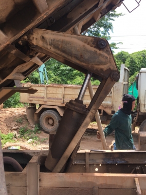 ขายกระบะดั้มพร้อมชุดยก สนใจติดต่อ0869127054