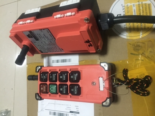 Remote Control Telecrane 6 ปุ่ม 12 VDC สนใจต่อรองได้ครับ Remote Control Telecrane 6 ปุ่ม 12 VDC สนใจต่อรองได้ครับ