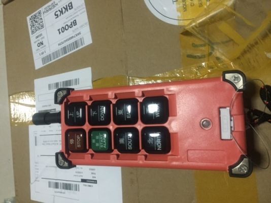 Remote Control Telecrane 6 ปุ่ม 12 VDC สนใจต่อรองได้ครับ Remote Control Telecrane 6 ปุ่ม 12 VDC สนใจต่อรองได้ครับ