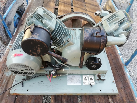 ขายหัวปั๊มลมHitachi Bebicon 2หัว3แรง