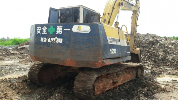 มี VDO ให้ชม. KOMATSU PC120-5 มีระบบไฟ ราคา 400000 มี VDO ให้ชม. KOMATSU PC120-5 มีระบบไฟ ราคา 400000