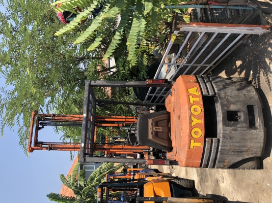 อาร์ ซี เอช  โฟรคลิฟท์ ขาย โตโยต้า รุ่น 5 ดีเซล