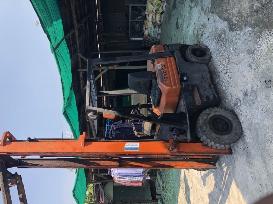 อาร์ ซี เอช  โฟรคลิฟท์ ขาย โตโยต้า รุ่น 5 ดีเซล