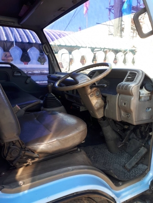 ต้องการขายรถ 6ล้อ NPR (ตู้เย็น)เจ้าของขายเอง