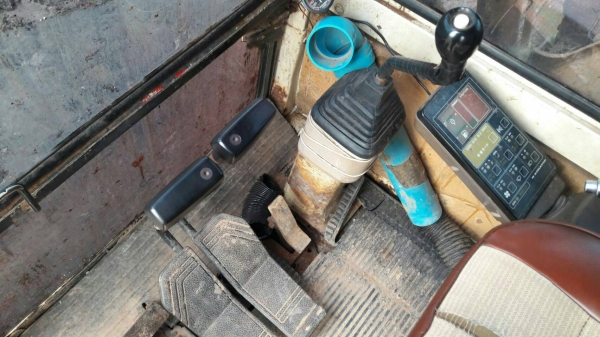 มี VDO ให้ชม.KOMATSU PC120-5 มีระบบไฟ ราคา 400000