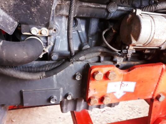 L3408 DTเครื่องแน่น เกียรดีวิ่งสภาพพร้อมใช้งานเล่มทะเบียนพร้อมโอนราคา 155000 สีเดิมๆทั้งคันคัพ