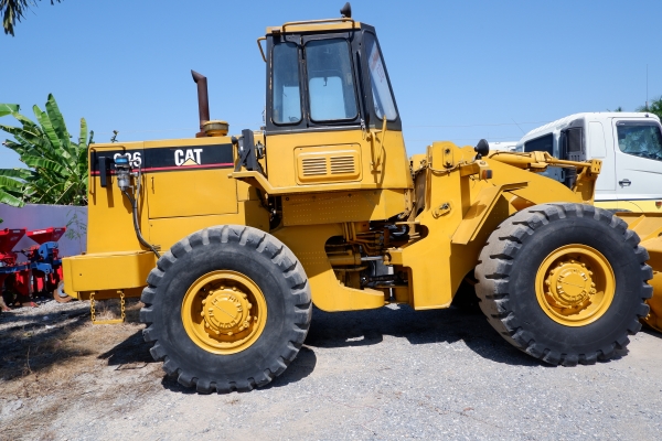 รถตักล้อยาง CAT963E / CAT963 มีทั้งหมด 3 คัน รถใช้เฉพาะในโรงงานน้ำตาล สภาพเดิม ๆ ราคาคันละ 1,400,000.- ราคายกทั้ง 3 คัน 4 ล้าน