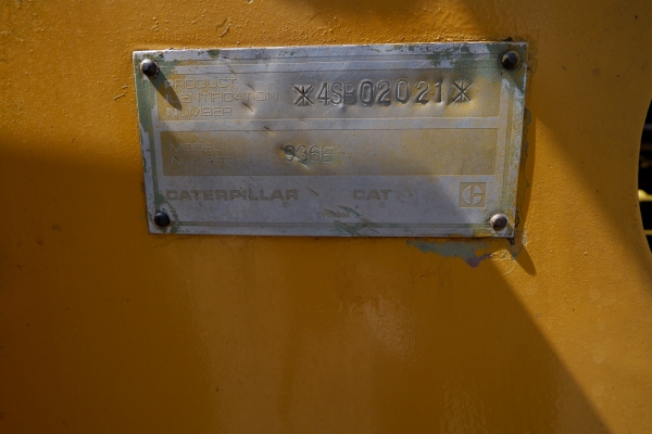 รถตักล้อยาง CAT963E / CAT963 มีทั้งหมด 3 คัน รถใช้เฉพาะในโรงงานน้ำตาล สภาพเดิม ๆ ราคาคันละ 1,400,000.- ราคายกทั้ง 3 คัน 4 ล้าน