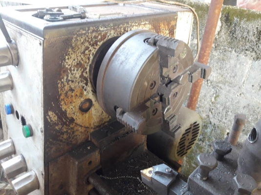 เครื่องกลึง