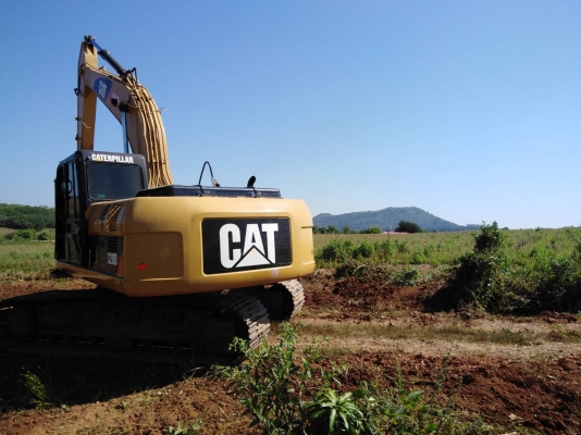 รถแบคโฮ CAT 320D ไมล์ 5,000 ชั่วโมง