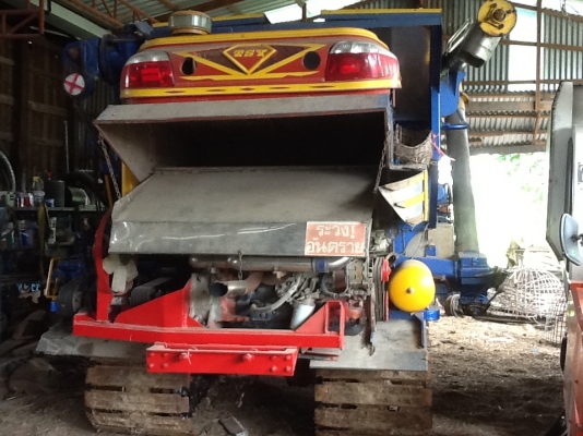 ขายรถเกี่ยวข้าวไทยเส็งยนต์