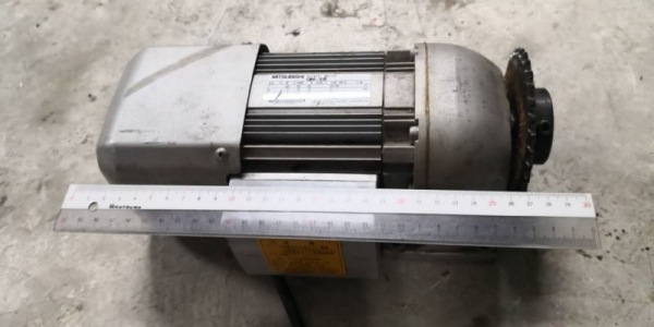 ลูกละ 1,500 บ.ส่งถึงบ้านฟรี โทร 083-2000058 LINE ID: line832923 มอเตอร์เกียร์ยี่ห้อ MITSUBISHI ขนาดก