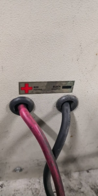 4,800 บ. โทร 083-2000058 LINE ID: line832923 ตู้ชาร์ทไฟแบตเตอร์รี่อัตโนมัติ DC 24 V. 60 A. ใช้กับแบต