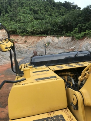 ขายรถแบคโฮ KOMATSU PC200-8MO ไมล์ 6156 ชม.ราคา 2000000