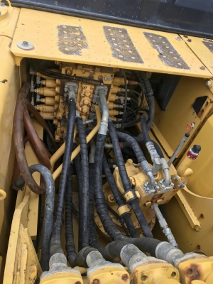 ขายรถแบคโฮ KOMATSU PC200-8MO ไมล์ 6156 ชม.ราคา 2000000