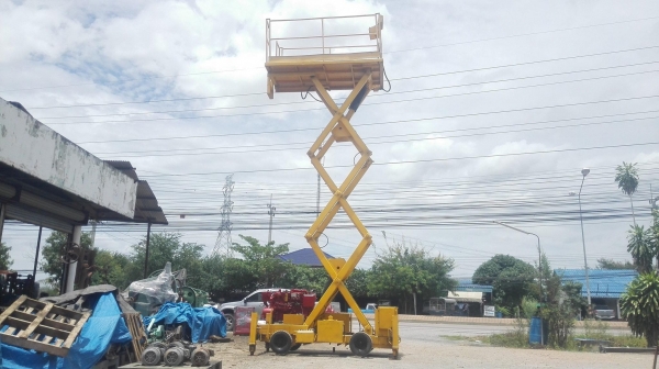 เอ็กลิฟท์ขากรรไกรเก่าญี่ปุ่น Made in JAPAN ยกสูง 6.2 m ถาด 130x250 cm รองรับน้ำหนัก 500 kg