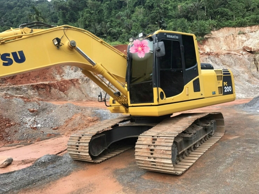 ขายรถแบคโฮ KOMATSU PC200-8MO ไมล์ 6156 ชม.ราคา 2000000