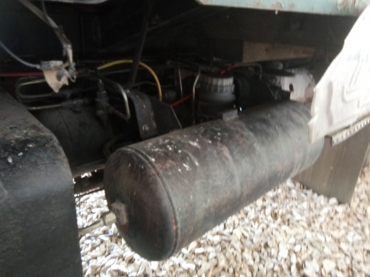 ขายสิบล้อหน้ายาวดั๊มเบรคลมสโล4สปีดช่วงล้างใหญ่ สนใจติดต่อ0926755995 ขายสิบล้อหน้ายาวดั๊มเบรคลมสโล4สปีดช่วงล้างใหญ่ สนใจติดต่อ0926755995