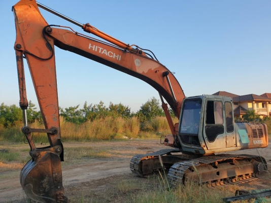 ขายรถแบคโค HITACHI EX200-3 เอกสารเล่มทะเบียน ราคา.450,000 ต่อรอง เครื่อง ปั้มแรง มูมฮาร์มสวย แอร์มี เอวมีขยับนิดหน่อย รถทำงานเร็ว ไฟฟ้าตัด สนใจรถไปทำงานราคาย้อมๆโทรเลยครับที่...081-3531946 ต่อ.บางนา &amp; ID-LINE รถอยู่ อ.นางรอง จ.บุรีรัมย์