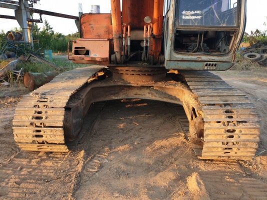 ขายรถแบคโค HITACHI EX200-3 เอกสารเล่มทะเบียน ราคา.450,000 ต่อรอง เครื่อง ปั้มแรง มูมฮาร์มสวย แอร์มี เอวมีขยับนิดหน่อย รถทำงานเร็ว ไฟฟ้าตัด สนใจรถไปทำงานราคาย้อมๆโทรเลยครับที่...081-3531946 ต่อ.บางนา &amp; ID-LINE รถอยู่ อ.นางรอง จ.บุรีรัมย์