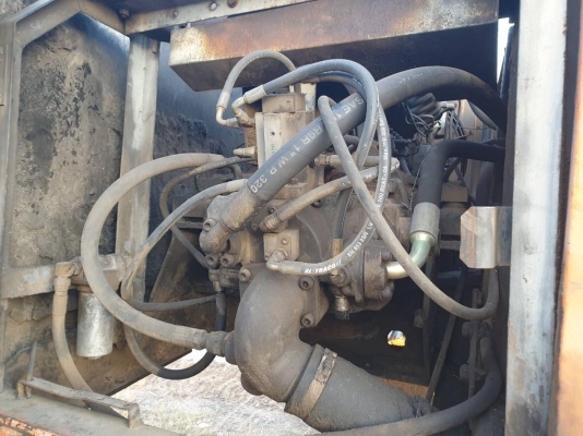 ขายรถแบคโค HITACHI EX200-3 เอกสารเล่มทะเบียน ราคา.450,000 ต่อรอง เครื่อง ปั้มแรง มูมฮาร์มสวย แอร์มี เอวมีขยับนิดหน่อย รถทำงานเร็ว ไฟฟ้าตัด สนใจรถไปทำงานราคาย้อมๆโทรเลยครับที่...081-3531946 ต่อ.บางนา &amp; ID-LINE รถอยู่ อ.นางรอง จ.บุรีรัมย์