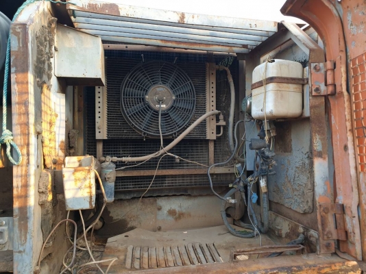 ขายรถแบคโค HITACHI EX200-3 เอกสารเล่มทะเบียน ราคา.450,000 ต่อรอง เครื่อง ปั้มแรง มูมฮาร์มสวย แอร์มี เอวมีขยับนิดหน่อย รถทำงานเร็ว ไฟฟ้าตัด สนใจรถไปทำงานราคาย้อมๆโทรเลยครับที่...081-3531946 ต่อ.บางนา &amp; ID-LINE รถอยู่ อ.นางรอง จ.บุรีรัมย์