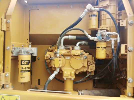 แบคโฮCat320D ซีเรี่ยนสูง เอกสารเล่ม รถสวยพร้อมใช้