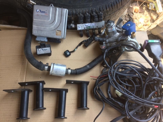 ชุดติดตั้งแก๊ส lpg. Versus สภาพดี ครบชุด