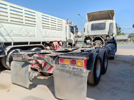 ขายค่ะ หัวคัชซี ISUZU 300 แรง ปี 58 รถ 2 เพลา